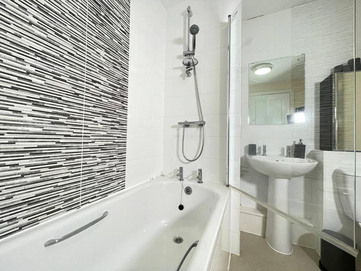 Chic Manchester Townhouse Near Old Trafford Exteriör bild